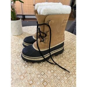 Sorel Caribou Youth Size 4, EU 35, Like New